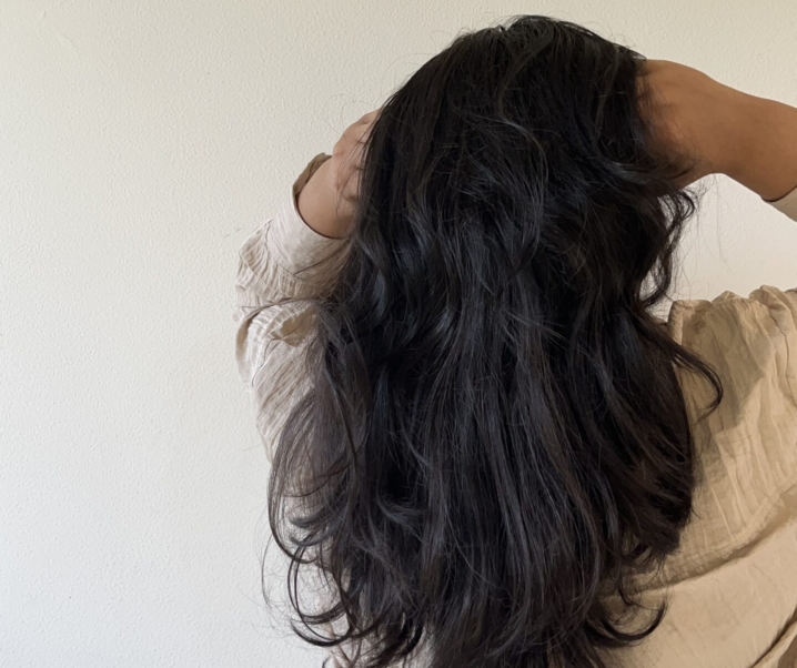 Cabello en la menopausia: por qué cambia y cómo cuidarlo a partir de los 40